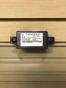 2013 - 2018 MERCEDES SPRINTER 2500  TIRE PRESSURE TPMS CONTROL MODULE OEM - Picture 1 of 2