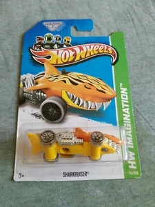 2013 Hot Wheels SHARKRUISER orange 74/250 LITTLE BEND Surf Patrol  - Bild 1 von 4