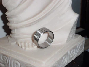 Wunderschöner Herrenring Line Design Stil Edelstahl  - Bild 1 von 9