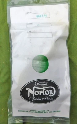 NORTON 850 MK3 COMANDO MOTO AIRBOX CAUCHOS INTERSTATE ROADSTER 064180 NUEVO Foto 1 de 2