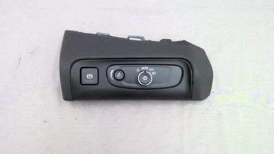 2018 Buick Enclave Head Light Switch - Image 1 of 2