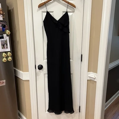 复古 90 年代特别活动超长连衣裙 A Byer 串珠肩带黑色荷叶边 — 第 1/4 张图片