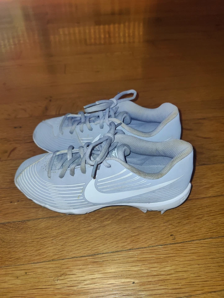 Grey 4y Nike Fast Flex Softball Cleats Youth Girls - Image 1 of 4