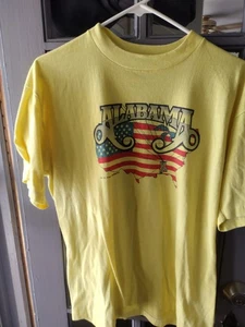 Vintage 1982 Alabama Mountain Music Tour T-shirt Size XL - Picture 1 of 6