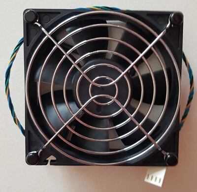 4pin 12V 90x90x15mm Brushless Lüfter Lüfterkühler Kühler Gehäuse PC Computer - Bild 1 von 2