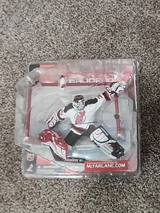 2001 • MARTIN BRODEUR • New Jersey Devils NHL McFarlane Action Figure Series 1 - Picture 1 of 5
