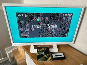 Kaseta z embargiem nuklearnym Commodore 64 - rzadka i działająca -👽👾Pomysł na prezent retro👾👽 - Zdjęcie 1 z 12