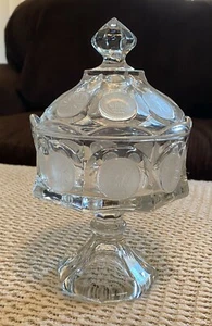 Vintage 1977 Fostoria Clear Glass Pedestal Candy Dish Coin Pattern Lid Avon VTG - Picture 1 of 10