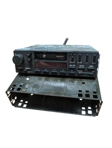 BMW E30 325e Radio Stereo Unit Player Cassette CM5804 OEM - Foto 1 di 8