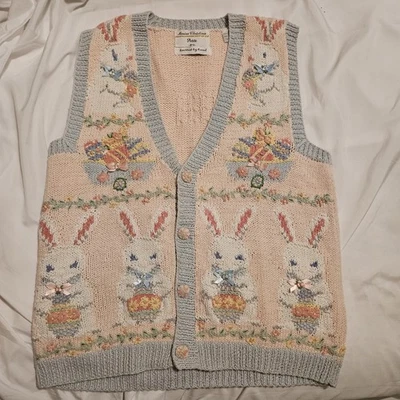 Suéter Chaleco Marisa Christina Conejito Huevo de Pascua Primavera Abuela Preppy Maestro Y2K  Foto 1 de 4