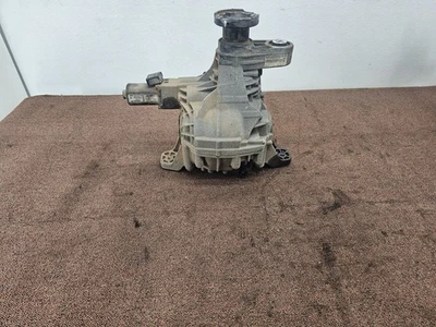 JEEP GRAND CHEROKEE SRT 14-24 REAR AXLE CARRIER RATIO 3.70 DIFFERENTIAL W/MOTOR - Image 1 of 4