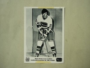 1971/72 ROYAL BANK LEADERS VANCOUVER CANUCKS PHOTO #13 DENNIS KEARNS MK SHARP!!