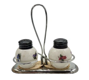 Vintage salt and pepper shakers floral flowers and metal holder tray - Picture 1 of 10