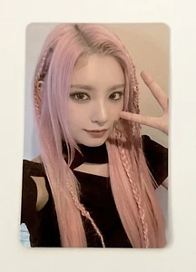 [YIREN #2] (EVERGLOW ALL MY GIRLS) Apple Music POB Official Photo Card - Picture 1 of 1