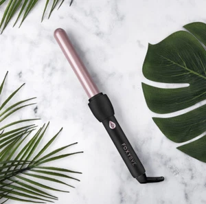 FOXYBAE Hair 25mm Black Curling Wand w/ROSE GOLD Colored Barrel BRAND NEW IN BOX - Picture 1 of 3