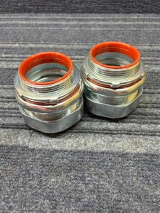 2 NUEVOS conectores herméticos líquidos aislados rectos de hierro maleable Southco de 2" (Q3) - Imagen 1 de 2