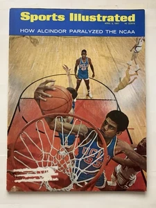 Lew Alcindor 3 aprile 1967 Sports Illustrated UCLA Bruins senza etichetta Kareem Abdul - Foto 1 di 1