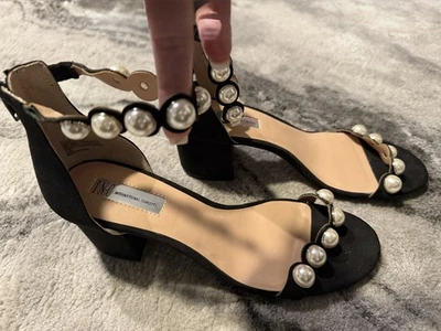 Zapatos de tacón INC para mujer con perlas negras talla 9 de EE. UU. Foto 1 de 4