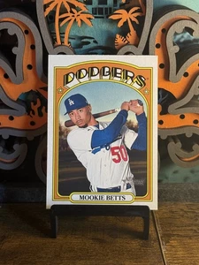 2021 Topps Heritage - SP Team Name Color Swap Variation Mookie Betts #167 - Picture 1 of 1