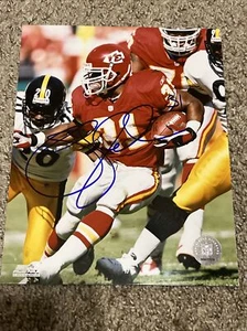 PRIEST HOLMES Signed AUTO Kansas City Chiefs 8x10 Photo NFL Licensed 2002 - Picture 1 of 3