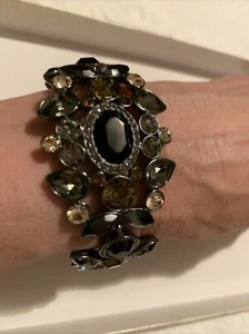 $150 Givenchy Hematite  Flower Crystal Statement  Bracelet GB13 - Picture 1 of 8
