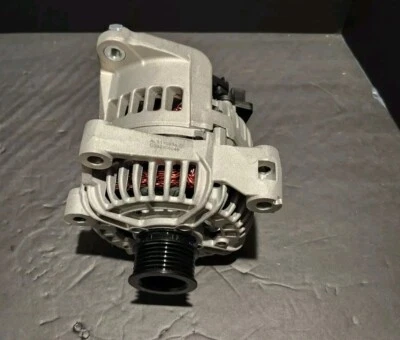 Alternador BMW 525i L6 2.5L 2004-2005 525i L6 2.5L 2004-2005 12317519721 Foto 1 de 4
