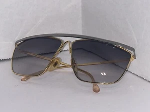 Laura Biagiotti Gold Frames Only 135 T/36-95 Italian Sunglasses Vintage - Picture 1 of 5
