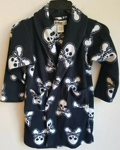 Urban Pipeline Boys Bathrobe Size Small (4/6) Skull Crossbones Black White--VGC - Picture 1 of 3