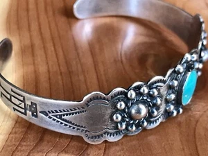 "ANTIGUA MONEDA DE PEÓN PLATA 900 TURQUESA NATIVA AMERICANA ESTAMPADA BRAZALETE BRAZALETE 5 5/8""" - Imagen 1 de 11