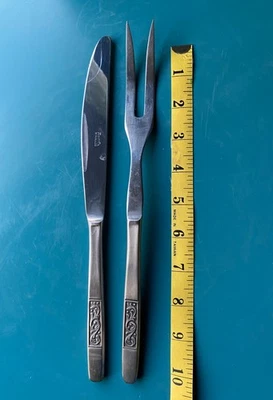 Juego de horquillas y cuchillos para tallar Amefa Royal Damask acero inoxidable 10-3/4" Holanda usado en excelente estado Foto 1 de 4