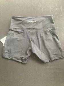 Black 5" High Waist Workout Yoga Shorts Tummy Control with Side Pockets - Picture 1 of 3