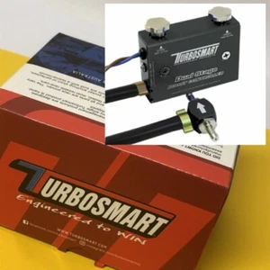 Turbo boost controller Manual valve tee Dual stage Black Turbosmart TS-0105-1002 - Picture 1 of 4