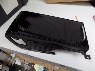 Genuíno Jaguar XE XF F Pace console central porta-copo T2H3071 - Imagem 1 de 2