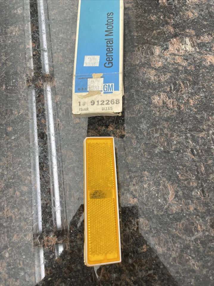 Pontiac Bonneville Catalina 1974 lente marcadora frontal derecha nuevo en stock GM 912268 Foto 1 de 1