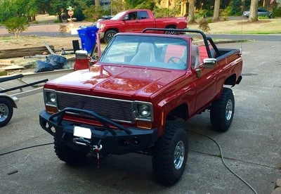 Parachoques delantero Chevrolet K5 Blazer 1973-1980 Foto 1 de 4