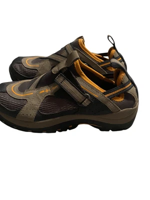 Columbia Boys Gray Waterproof Manta Ray Sport Omni Grip Shoes Size 3.5 - Image 1 of 4