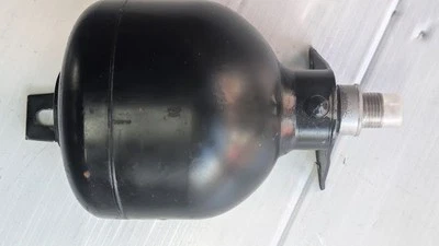 FERRARI 456M GTA PARTE SUSPENSIÓN TRASERA UN ACUMULADOR 158693 USADO Foto 1 de 2