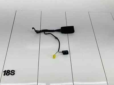 06-14 VOLKSWAGEN GTI DELANTERO DERECHO PASAJERO CINTURÓN SEGURIDAD TENSOR HEBILLA OEM Foto 1 de 4