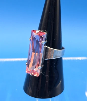 Anillo de cóctel rectangular vintage plateado grande rosa corte radiante talla 7,25 considerable Foto 1 de 4