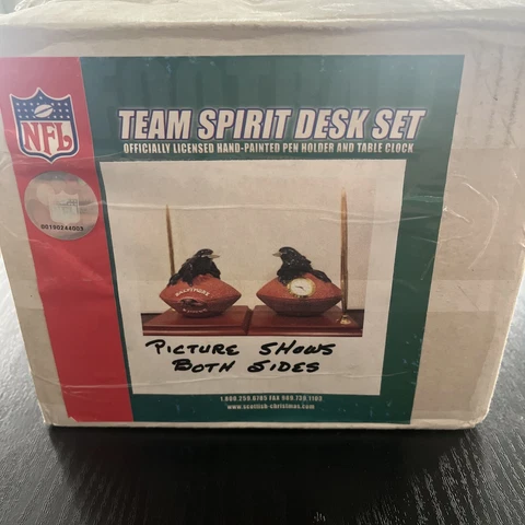 Baltimore Ravens Football Team Spirit Mascot Desk Set (Pen Holder & Clock) Cover