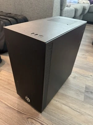 PC para juegos personalizada i9 9900k 1080ti 32 GB  Foto 1 de 2