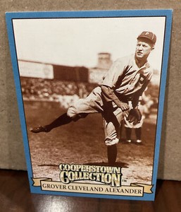 GROVER ALEXANDER 1996 KENNER STARTING LINEUP CARD COOPERSTOWN COLLECTION - CUBS