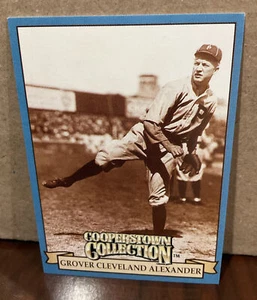 GROVER ALEXANDER 1996 KENNER STARTING LINEUP CARD COOPERSTOWN COLLECTION - CUBS - Picture 1 of 2