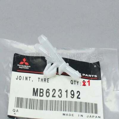 NOVA MANGUEIRA DE ARRUELA DE PÁRA-BRISA ORIGINAL DO FABRICANTE MITSUBISHI ECLIPSE OUTLANSER "Y" MB623192 - Imagem 1 de 4