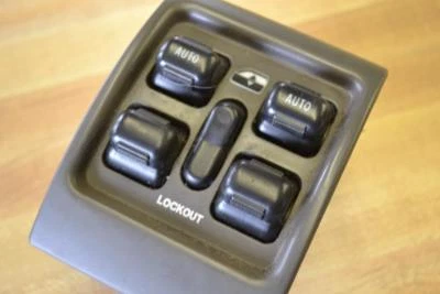 01 02 03 04 05 Chrysler PT Cruiser Master interruptor de ventana OEM Foto 1 de 4