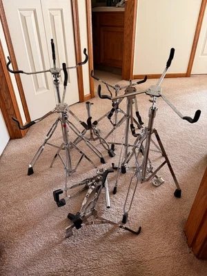 Lote de Soportes de Tambor Caja Cestas Varios Estilos de Éras Ludwig WFL Piezas Incompletas Foto 1 de 4