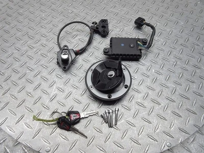 Juego de cerraduras Triumph Street Triple RS 765 2020 18-20 OEM tapa de gasolina cerraduras de llave de encendido Foto 1 de 4