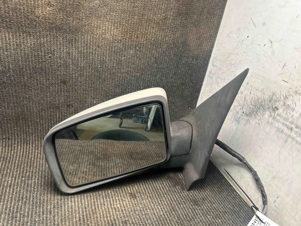 Fits 2005-2006 Lincoln Navigator Gray Left Door Mirror Assembly OEM:6L7Z17683AA - Image 1 of 4
