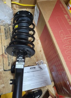 Delantero derecho KYB Strut Plus para Ford Taurus Mercury Sable 2008-2009 tracción delantera Foto 1 de 2