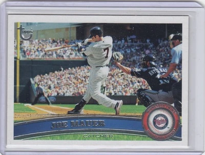 2011 Joe Mauer Topps VINTAGE STOCK Variation SP #550 - Minnesota Twins - Image 1 of 2